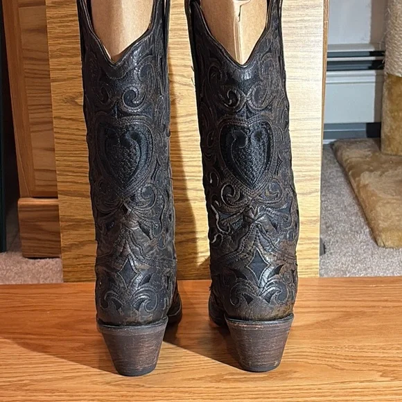 Corral Brown Western Boots with Heart Rhinestone Design - Picture 5 of 14